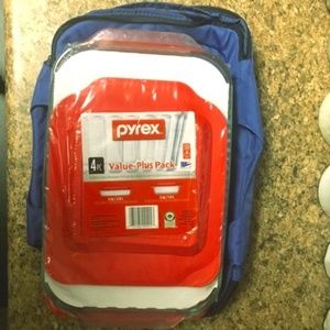 Pyrex 4 Pack, 2 Baking Dishes w/ Lids + Carrier